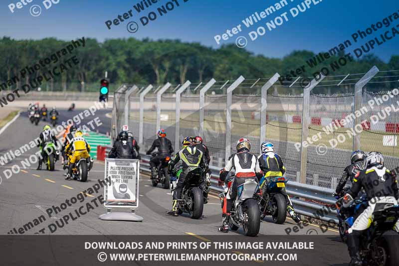 donington no limits trackday;donington park photographs;donington trackday photographs;no limits trackdays;peter wileman photography;trackday digital images;trackday photos